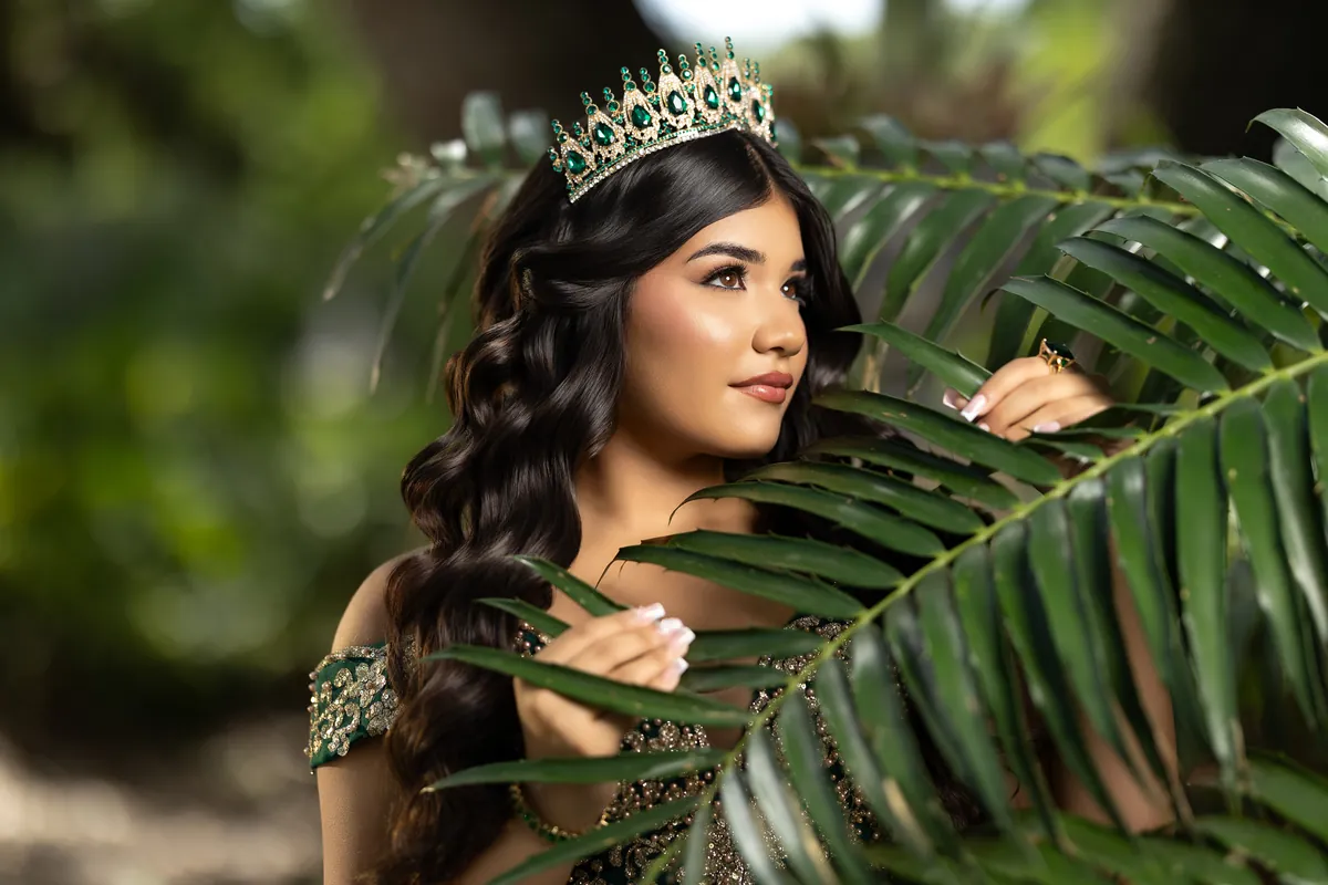 Sesión de quinceañera en Miami — vestido de gala | Team Morado