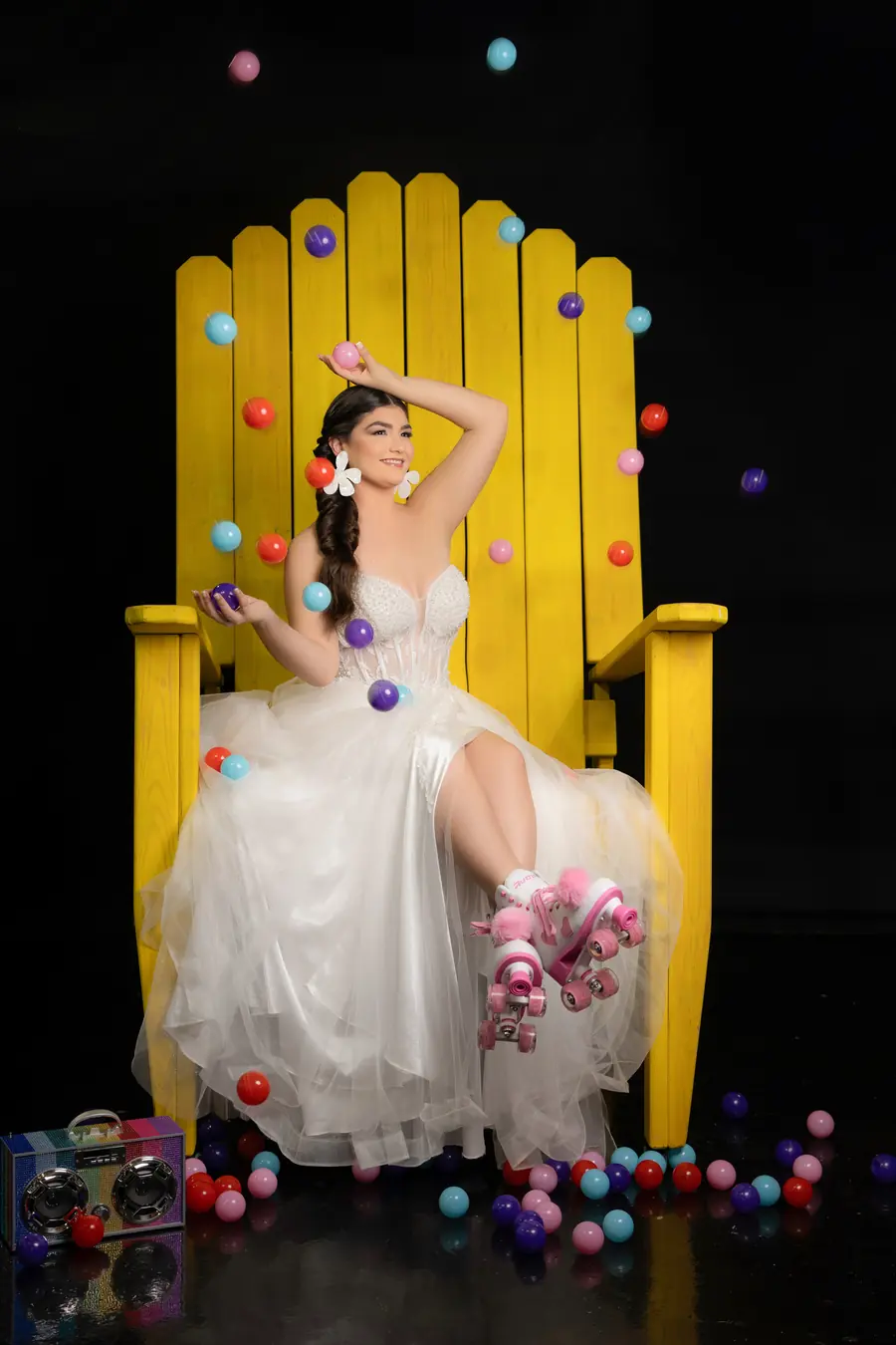 Sesión de quinceañera en jardín de Villa Toscana